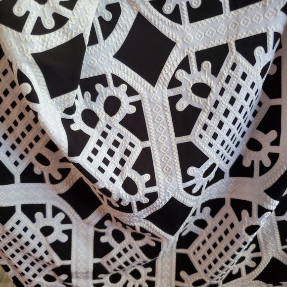 TIANA B DRESS SIZE 6T - Picture 3 of 5